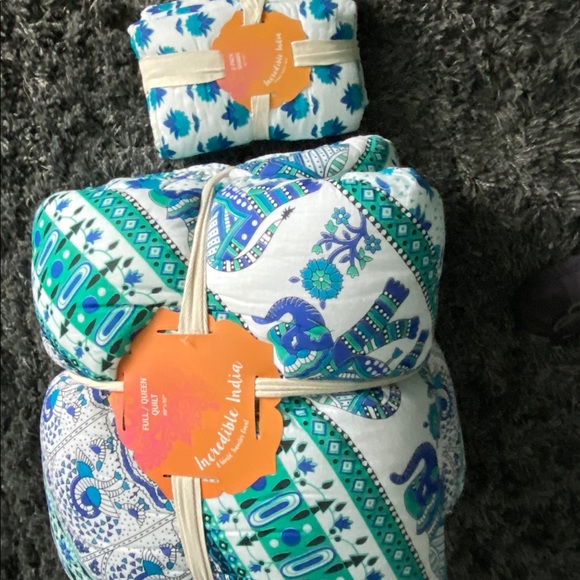 Incredible India Other - NWT Incredible India, full size and 2 shams
